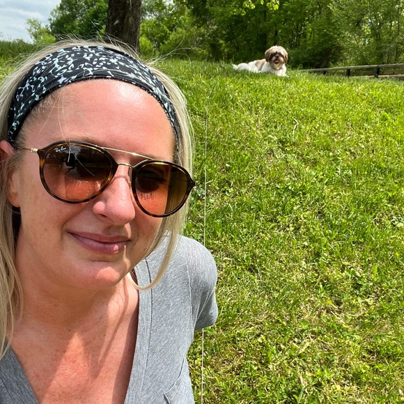 Meet your Posher, Whitney - Picture 2 of 2